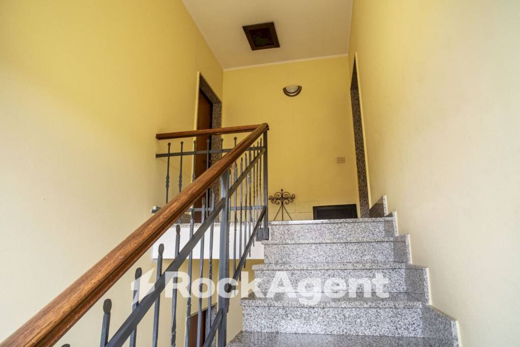 Trilocale via A. de Gasperi, 8, Portalbera - foto 3