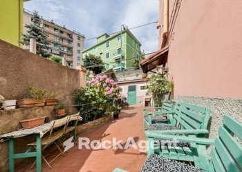 Quadrilocale via Antonietta Massuccone Mazzini, 20, Genova (zona Bolzaneto) - foto 23