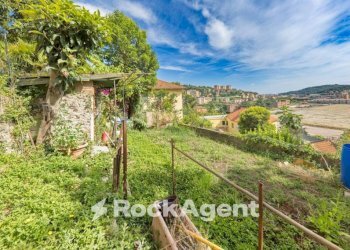 Quadrilocale via Antonietta Massuccone Mazzini, 20, Genova (zona Bolzaneto) - foto 27