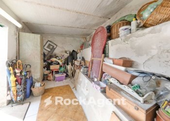 Quadrilocale via Antonietta Massuccone Mazzini, 20, Genova (zona Bolzaneto) - foto 32