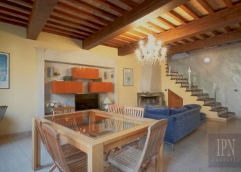 Salone - Casa indipendente corso Camillo Benso di Cavour, Città di Castello - foto 10