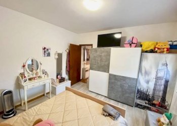 Camera da letto - Bilocale via Meonis, 6, Casarsa della Delizia - foto 5