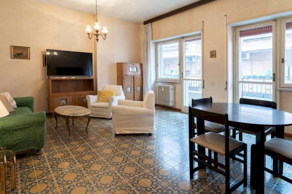 Salone - Bilocale via Diego Simonetti, Roma (zona Lido di Ostia) - foto 3