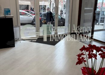 WhatsApp Image 2026-01-15 at 14.52.55.jpg - Locale Commerciale Via Albano 62, Roma - foto 11