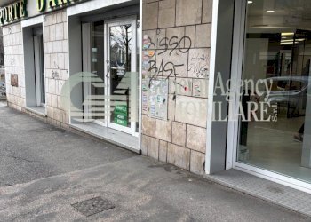 WhatsApp Image 2026-01-15 at 14.52.52.jpg - Locale Commerciale Via Albano 62, Roma - foto 22