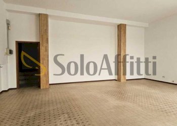 vano principale - Locale Commerciale Via per Bertinoro snc, Forlimpopoli - foto 2