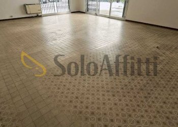 vano principale - Locale Commerciale Via per Bertinoro snc, Forlimpopoli - foto 4