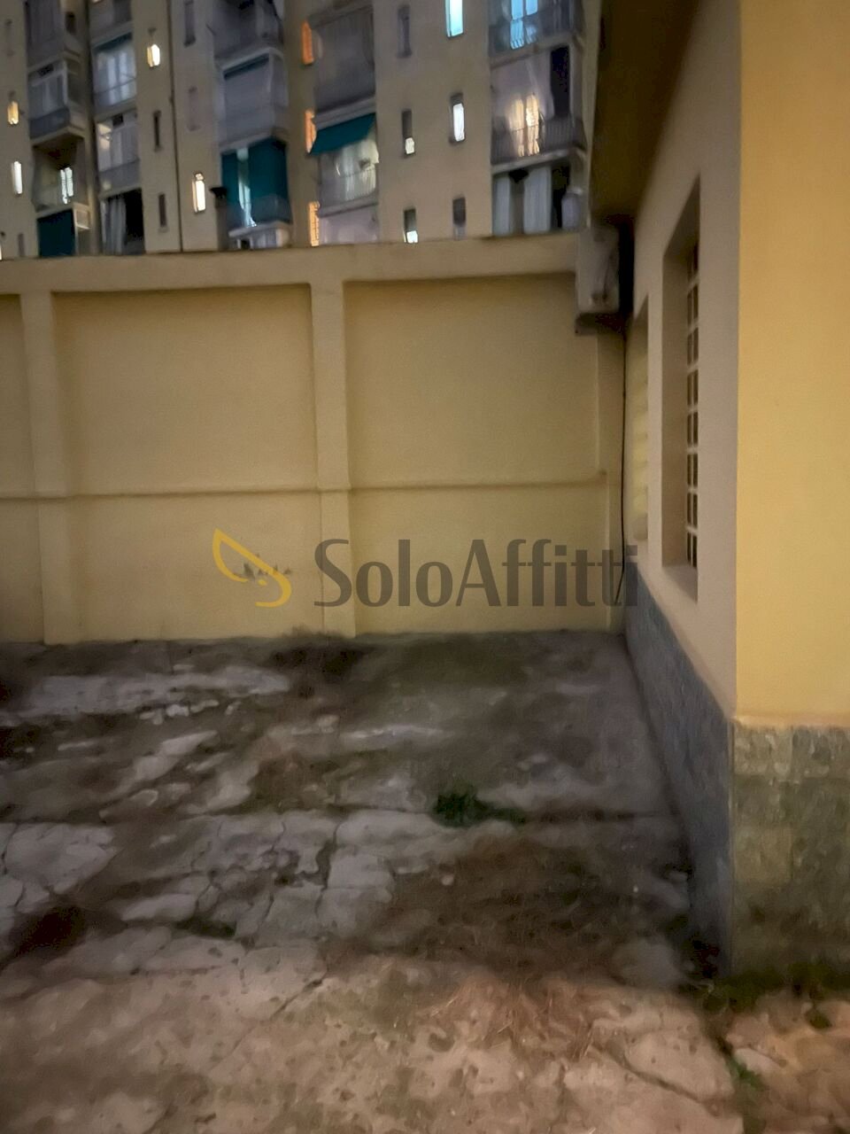 2.jpg - Warehouse Via Pettinengo, Torino - photo 2