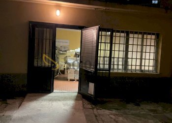 1.jpg - Magazzino Via Pettinengo, Torino - foto 1