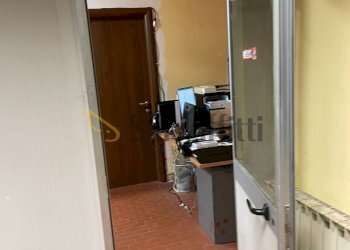 6.jpg - Magazzino Via Pettinengo, Torino - foto 3