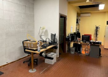 11.jpg - Magazzino Via Pettinengo, Torino - foto 8