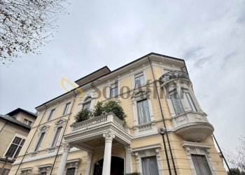 IMG_0575.jpg - Trilocale Via Magenta 37, Torino (zona Crocetta) - foto 1