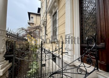 IMG_0574.jpg - Trilocale Via Magenta 37, Torino (zona Crocetta) - foto 2