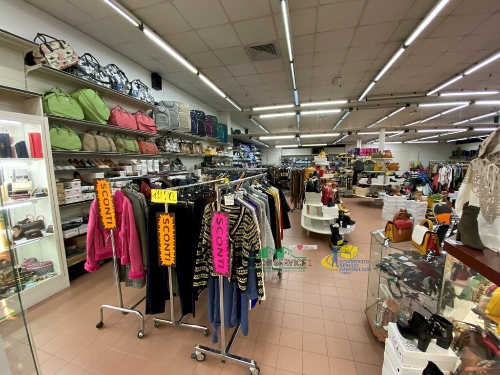 IMG_2835.JPG - Locale Commerciale Viale Sandro Pertini 1, Collecchio - foto 3