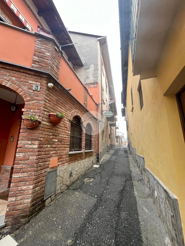 Three-room apartment Vicolo Garibaldi, Gassino Torinese - photo 1