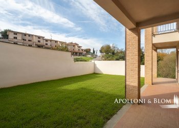 Trilocale Via Cappuccini, 3, Città della Pieve - foto 1