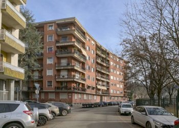 Trilocale piazza Chiaves, 10 
 Vanchiglietta, Torino (zona Vanchiglietta) - foto 1