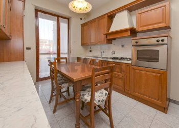 Trilocale piazza Chiaves, 10 
 Vanchiglietta, Torino (zona Vanchiglietta) - foto 9