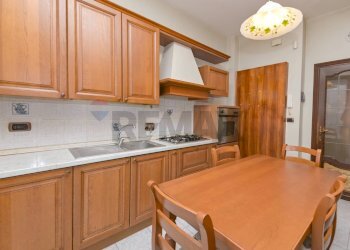 Trilocale piazza Chiaves, 10 
 Vanchiglietta, Torino (zona Vanchiglietta) - foto 11