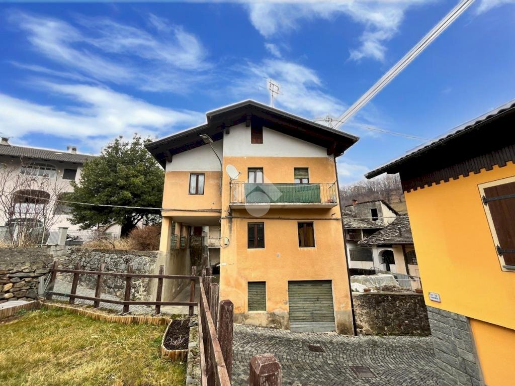 Casa indipendente Via G. Battista Trono, Brosso - foto 1