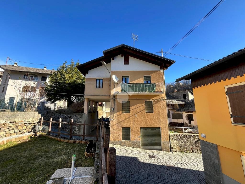 Casa indipendente Via G. Battista Trono, Brosso - foto 1