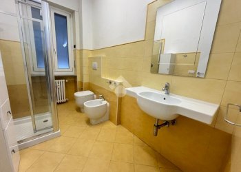 Quadrilocale Via Torino, San Francesco al Campo - foto 5