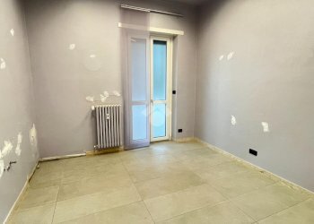 Quadrilocale Via Torino, San Francesco al Campo - foto 10