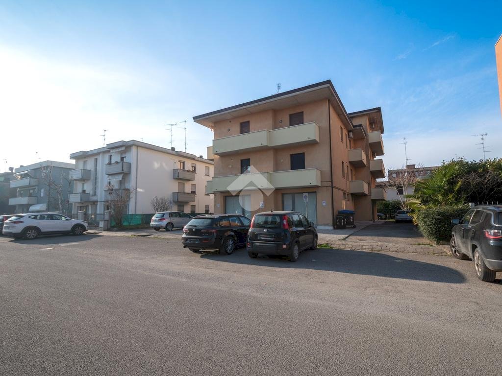 Three-room apartment Via L. Vanvitelli, Carpi - photo 2