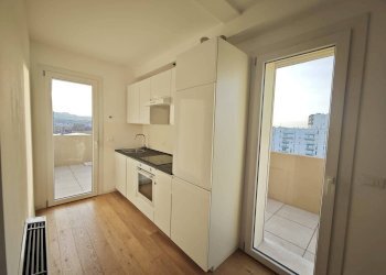 Attico Via Alfredo Calzolari, 34, Bologna (zona Bolognina) - foto 2