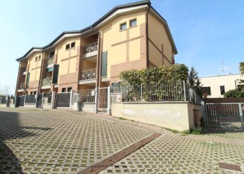 Villa a Schiera Via Martiri di Cervarolo, Reggio nell'Emilia - foto 1