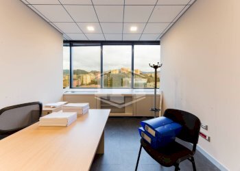 Office via de Marini, Genova (neighborhood Sampierdarena) - photo 16