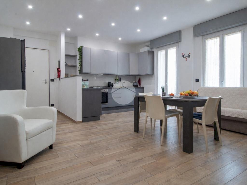 Three-room apartment Via Vecchia Piemonte, Imperia - photo 1