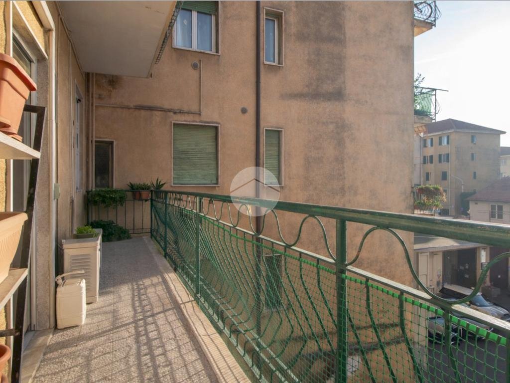 Three-room apartment Via Vecchia Piemonte, Imperia - photo 3