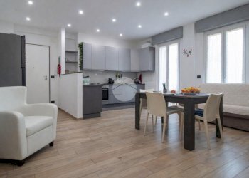 Three-room apartment Via Vecchia Piemonte, Imperia - photo 1