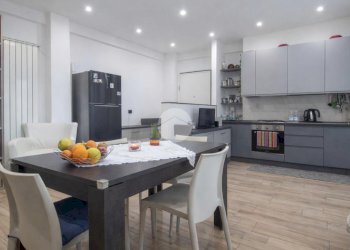 Three-room apartment Via Vecchia Piemonte, Imperia - photo 4