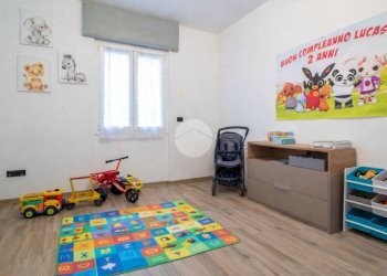 Three-room apartment Via Vecchia Piemonte, Imperia - photo 12