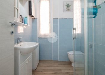 Three-room apartment Via Vecchia Piemonte, Imperia - photo 14