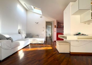 Two-room apartment Via Luigi Pasteur, Legnano - photo 3
