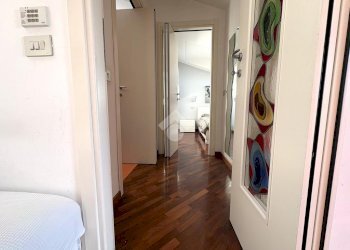 Two-room apartment Via Luigi Pasteur, Legnano - photo 8