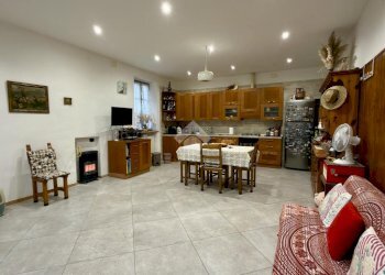 Casa indipendente Via Garibaldi, Lamporo - foto 8