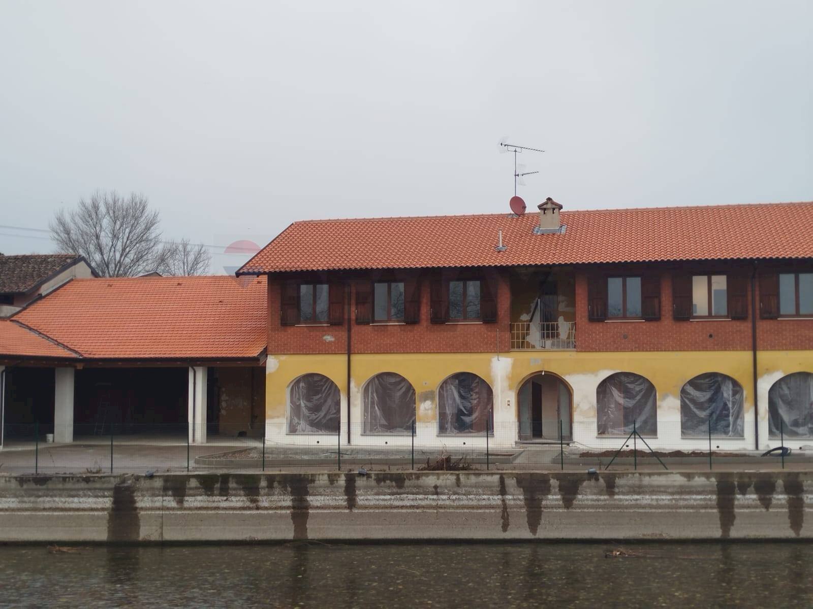 Edificio all\'aperto - Trilocale cascina Padregnana, Robecchetto con Induno - foto 1