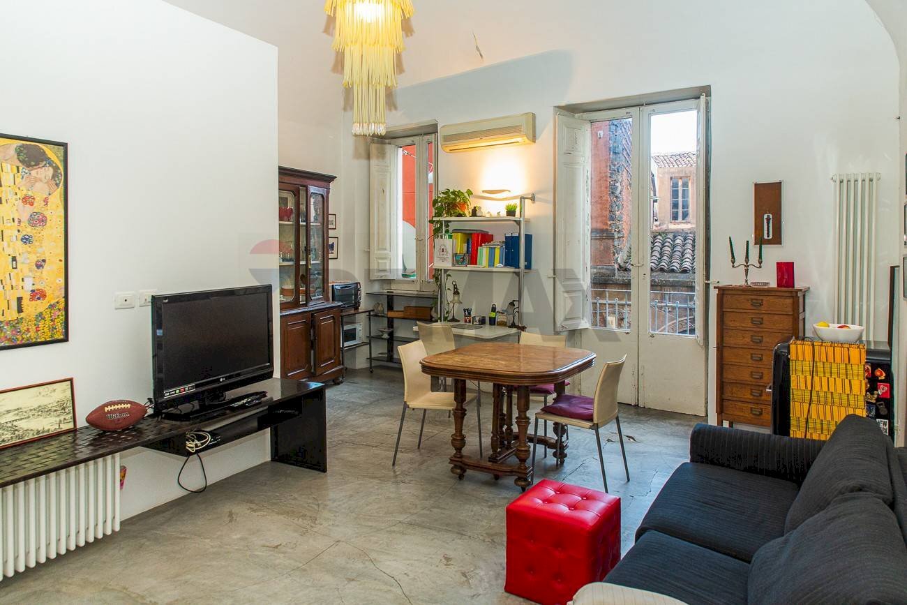 Sala da pranzo - Bilocale Via Redentore
 
53, Catania - foto 1