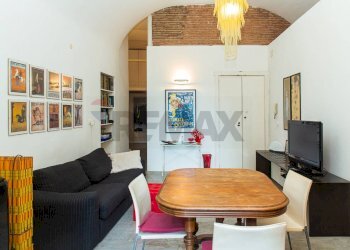 Sala da pranzo - Bilocale Via Redentore
 
53, Catania - foto 4