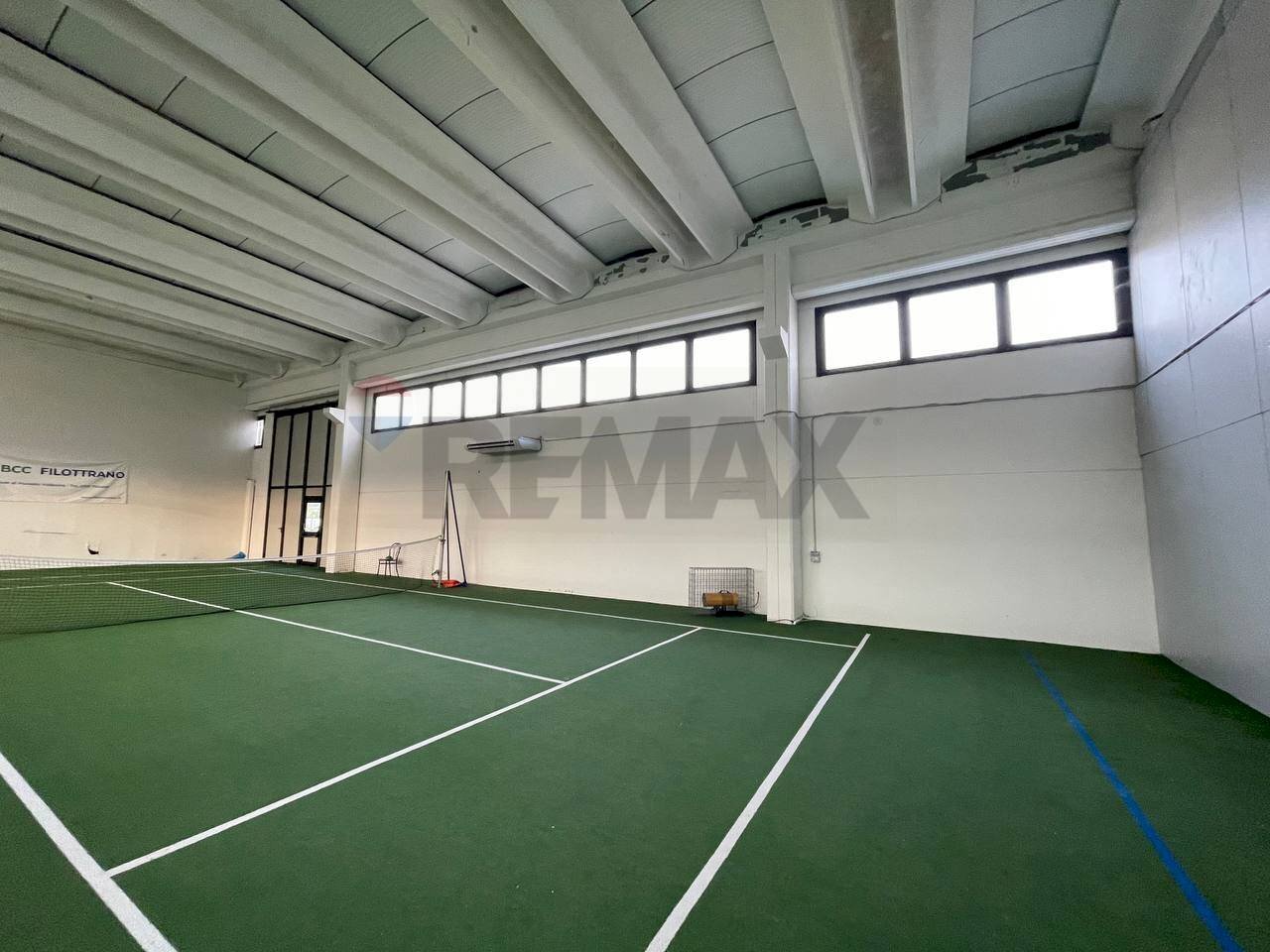 Foto 2 - Commercial Premises Castelbellino - photo 2