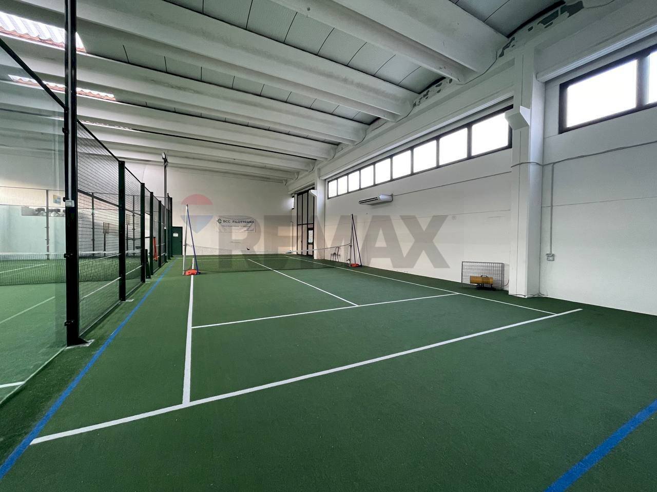 Foto 3 - Commercial Premises Castelbellino - photo 3