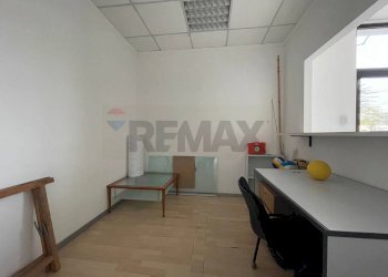 Foto 8 - Commercial Premises Castelbellino - photo 8