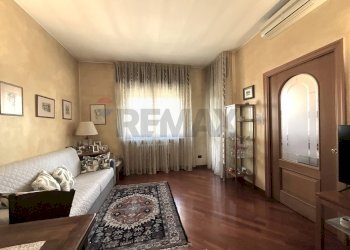 Soggiorno - Bilocale Via Achille Grandi
 
1, Arese - foto 5