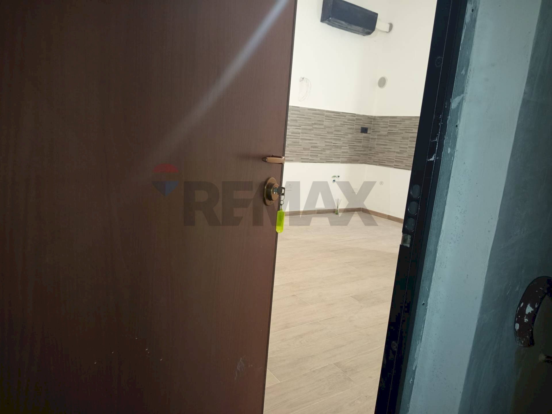 Hall / corridoio - Quadrilocale Piombino - foto 1