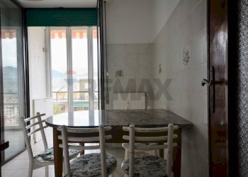Sala da pranzo - Quadrilocale Via Rusca
 
37, Savona - foto 20
