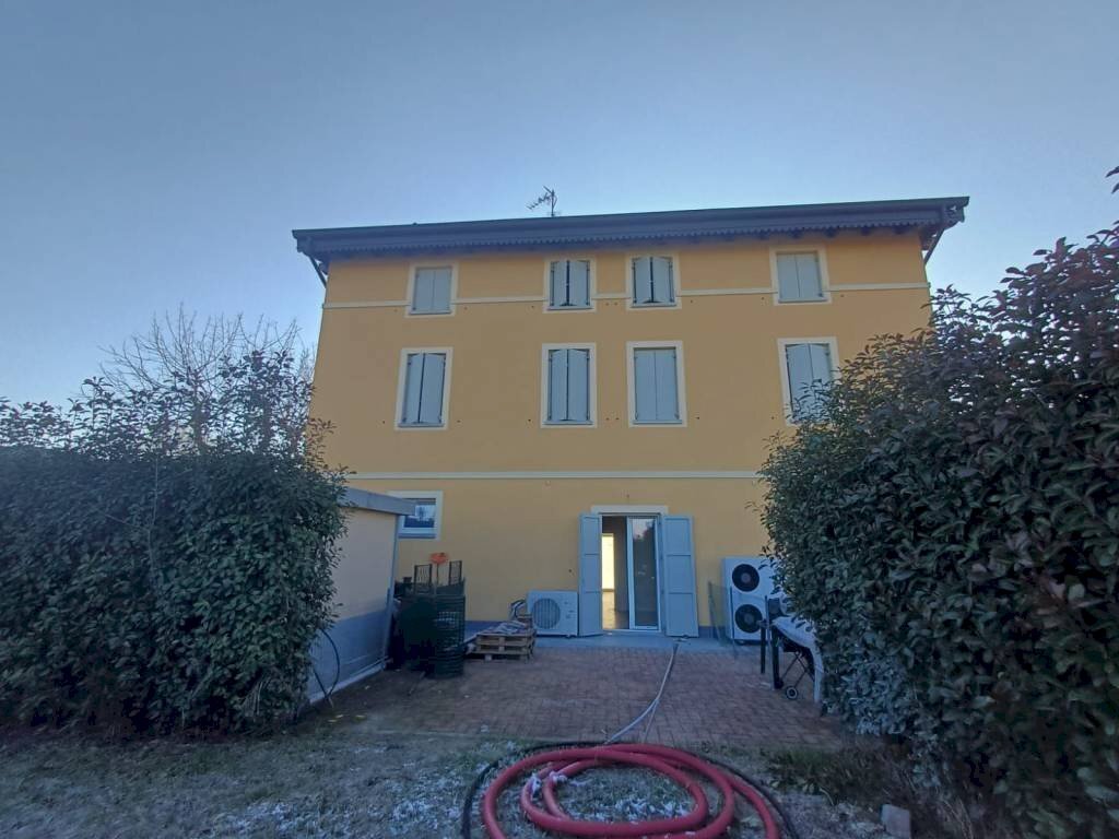 Facciata - Appartamento via Amilcare Ponchielli, Bomporto - foto 1